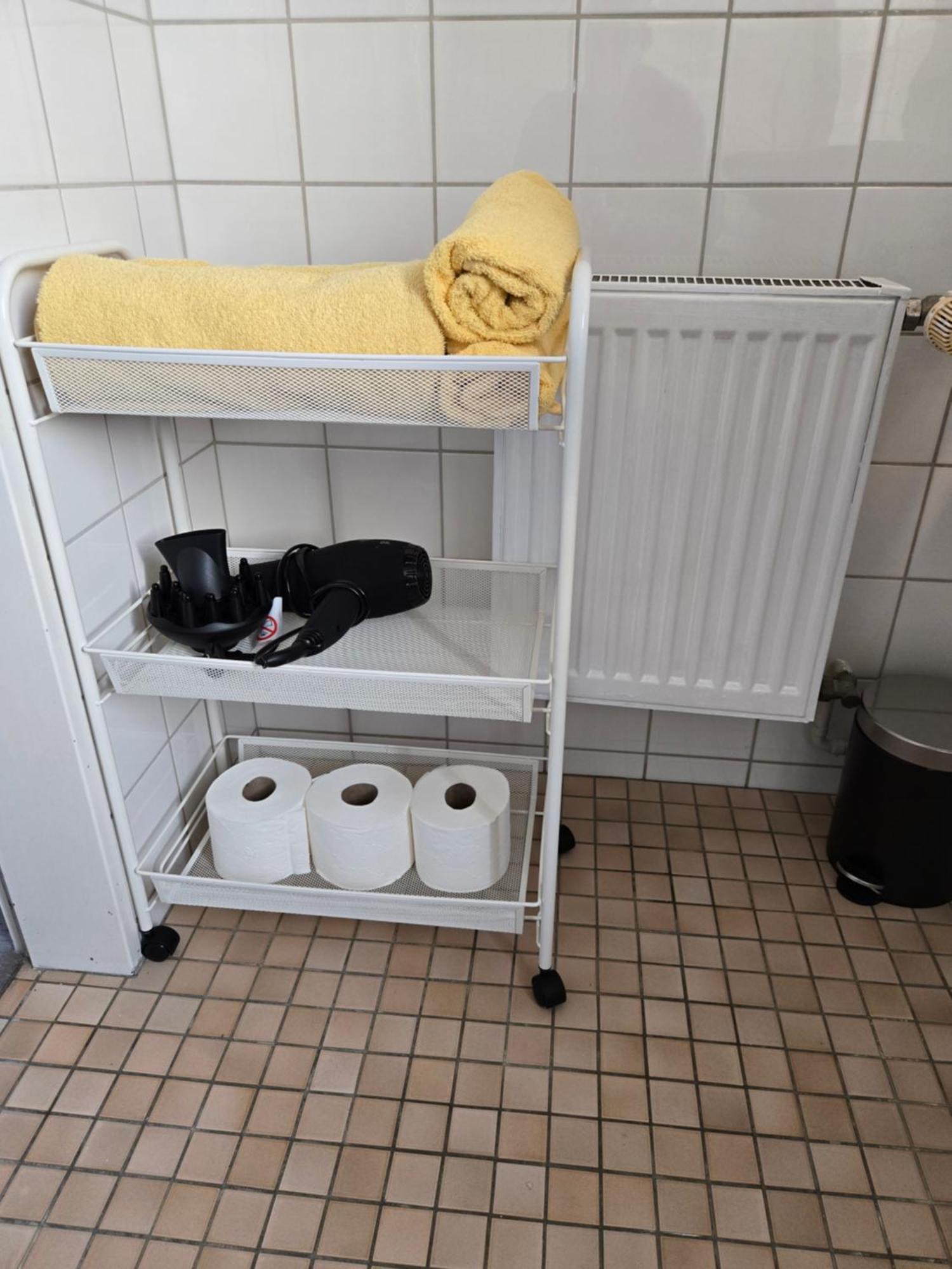 Pension Gp3, Zimmer Mit Kochnische Und Duschbad Vor Den Toren Berlins Dallgow-Doeberitz Extérieur photo
